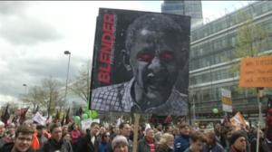 Yle Uutisluokka Triplet: Obama hyvästelee Eurooppaa - vapaakauppasopimuksen kohtalo auki (S): 25.04.2016 14.45