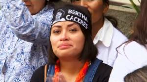 Yle Uutisluokka Triplet: Murhatun hondurasilaisaktivistin tytär vierailee Suomessa – valtion kehitysrahastoa vaaditaan vastuuseen (S): 28.04.2016 13.25