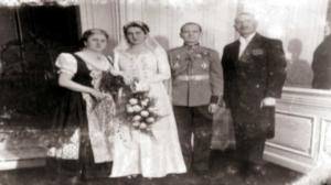 Flora ja Aladar, rakkautta ja vakoilua: 07.01.2017 08.05