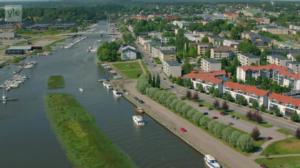 Meidän maamme - Vårt land: Lennä Porvoonjokea pitkin ja koe Vanhan Porvoon tunnelma ilmasta: 08.01.2017 22.00