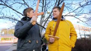 Onks noloo: Miekkailla yleisillä paikoilla?: 07.12.2016 12.00