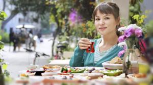 Rachel Khoo: Ruokatuliaisia maailmalta: 08.11.2016 19.00