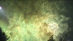 Yle Nyheter TV-nytt: Finlands största fyrverkeri i Kotka: 31.12.2016 19.15