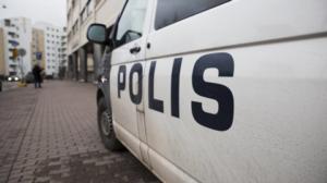 Yle Uutisluokka Triplet: Poliisi ampui miehen valtatie 4:llä Orimattilassa (S): 04.10.2016 10.29
