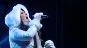 Saara Aallon kotiinpaluujuhla Oulussa: Saara Aallon tunteikas versio Winner Takes It All -klassikosta: 29.12.2016 14.06