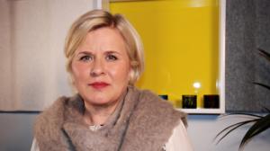 101 kirjaa: Kreetta Onkeli: Ilonen talo: 02.01.2017 14.15