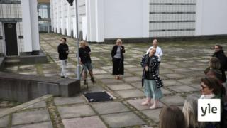 Tunnettu runoviikko alkaa Kajaanissa - tapahtuma käynnistyy perinteisellä runokiven paljastuksella: 07.07.2021 11.13