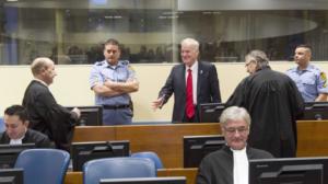 Yle Uutisluokka Triplet: Serbikenraali Ratko Mladic tuomittiin elinkautiseen vankeuteen: 23.11.2017 09.34