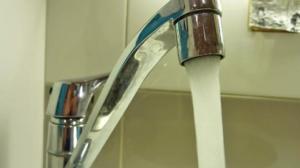 Yle Uutisluokka Triplet: Saastunut vesi aiheutti vatsataudin sadoille ihmisille Nousiaisissa: 31.01.2018 11.01