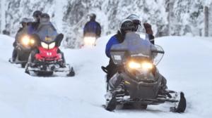 Yle Uutisluokka Triplet: Sosiaalityöntekijä auttaa Lapin turistia hädässä: 13.02.2018 09.56