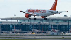 Yle Uutisluokka Triplet: Ero perinteisten lentoyhtiöiden ja halpalentoyhtiöiden välillä lähes hävinnyt: 23.02.2018 11.05