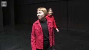 Yle Uutisluokka Triplet: Nuoret teatteriharrastajat nousevat ammattilaisten lavoille: 29.04.2018 21.41