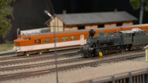 Puoli seitsemän: Vakavaa leikkiä pienoisrautatieradalla: 07.05.2018 16.35