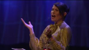 “Pystyitkö hengittämään, kun kirjoitit?” kysyy Hannele Mikaela Taivassalo Samanta Schwebliniltä: 25.05.2018 20.37