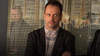 Elementary (12) - The Deductionist