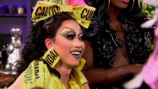 Huippu- drag queen haussa: Kulisseissa kuhisee(Paramount+) - Huippu- drag queen haussa: Kulisseissa kuhisee