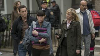 Law & Order: Special Victims Unit (12) - Chicago Crossover