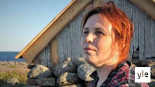 Karin Erlandsson on kristitty ja kirjailija, mutta ei halua kutsua itseään kristilliseksi kirjailijaksi: 28.02.2021 00.01