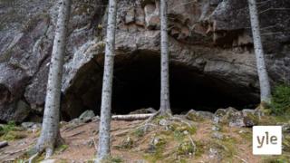Tässä luolassa toimi 1800-luvulla kansanparantaja Pohu-Matti Hinkkanen: 15.09.2021 13.48