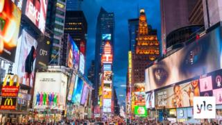 Vuosi  vaihtuu maailmalla - Times Square New York: 01.01.2022 07.15
