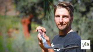 Onnellisuus tärkeämpää kuin kiekkomiljoonat - Oskar Osala uskalsi jättää oravanpyörän ja elää nyt unelmaansa Espanjan golfrannikolla: 09.11.2019 00.01