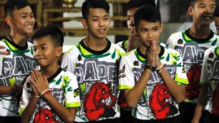 Thaimaalaisesta luolasta pelastetut pojat kertovat koettelemuksistaan (S): 18.07.2018 15.32