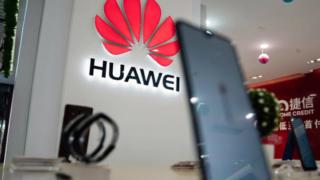 Huawein matkapuhelimien myynti romahtanut Google-kiistan takia: 24.05.2019 11.11