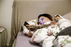 Yle Uutisluokka Triplet: Suomalaiset nukkuvat alle 7 tuntia yössä