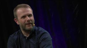 Helsinki Lit 2017: Villi ja yksinäinen paikka rannikolla, kauhua ja lavalla Andrew Michael Hurley ja Antti Tuomainen