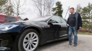 Yle Uutisluokka Triplet: Suomi on sähköautoilun kehitysmaa