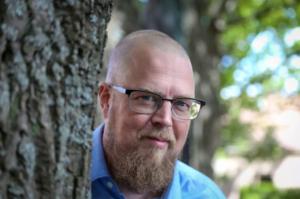 Yle Uutisluokka Triplet: Mielensäpahoittaja teki Tuomas Kyröstä kansan suosikin