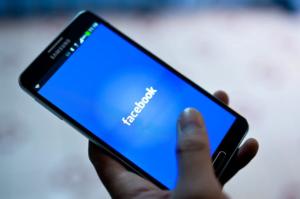 Yle Uutisluokka Triplet: Facebook luovuttaa USA:n kongressille 3 000 Venäjältä ostettua poliittista mainosta