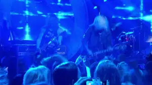 Nenäpäivä-show 2015: Nenäpäivä 2015 - Robin feat. Nikke Ankara & Santa Cruz - Yö kuuluu meille: 06.11.2015 19.33