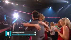 Yle Uutisluokka Triplet: Grammy-gaala oli Taylor Swiftin juhlaa ja myös kumarrus David Bowielle (S): 17.02.2016 11.46