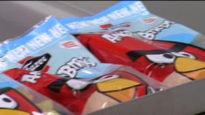 Yle Uutisluokka Triplet: Angry Birds -karkkivirta tyrehtyi (S): 10.05.2016 10.17
