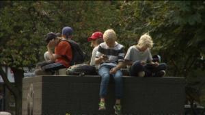 Yle Uutisluokka Triplet: Pokémon go -peli koukuttaa monesta syystä (S): 12.09.2016 13.41