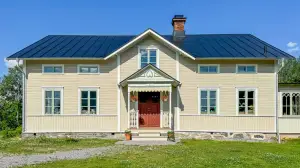 Talot huokuvat historiaa
