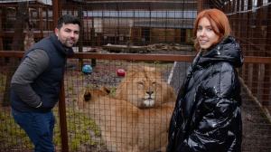 Stacey Dooley yökylässä