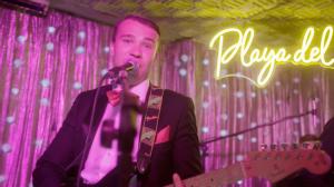 Tanssin tarjoaa: Guns Rosor