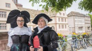 Sue Perkins: Pariisista Istanbuliin