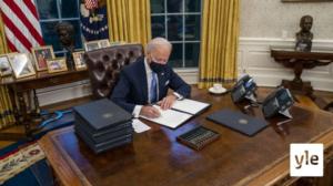 Joe Biden vannoi virkavalansa: 21.01.2021 10.44