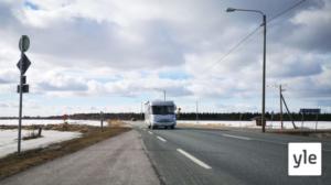 Kiirastorstain menoliikenne tunturikeskuksiin vilkastuu - seuraamme tilannetta Rovaniemellä: 01.04.2021 16.23