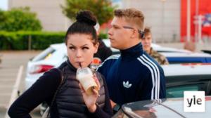 Autonrenkaita, juomaa ja epävarmuutta: 16.05.2021 22.55
