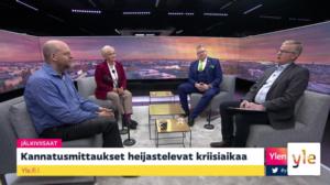 "Hirveä määrä ihmisiä on pelastamassa meitä, ja me vain hienostelemme kravatti kaulassa": 08.05.2020 08.30