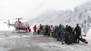 Yle Uutisluokka Triplet: Sveitsissä 13 000 turistia jäi jumiin vuorille lumivyöryvaaran takia: 11.01.2018 12.20