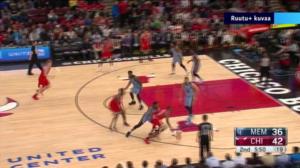 Urheilujuttuja: Lauri Markkanen heitti NBA-jumbon kumoon: 08.03.2018 06.37
