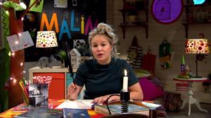 Jontti och Malin leker skola: 29.11.2018 06.15