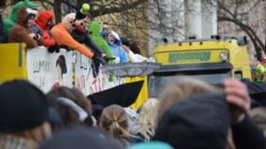 Svenska Yle live: Hoppa upp på penkisflaket med abiturienter i Karis: 14.02.2019 11.40