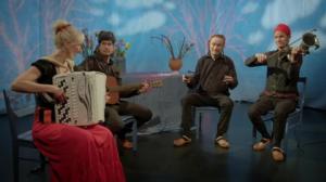 Miu mummollai ol musta kana: 16.04.2019 12.00