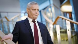 Hallitustunnustelijaksi nouseva Rinne esittelee kysymyksensä puolueille: 26.04.2019 11.00